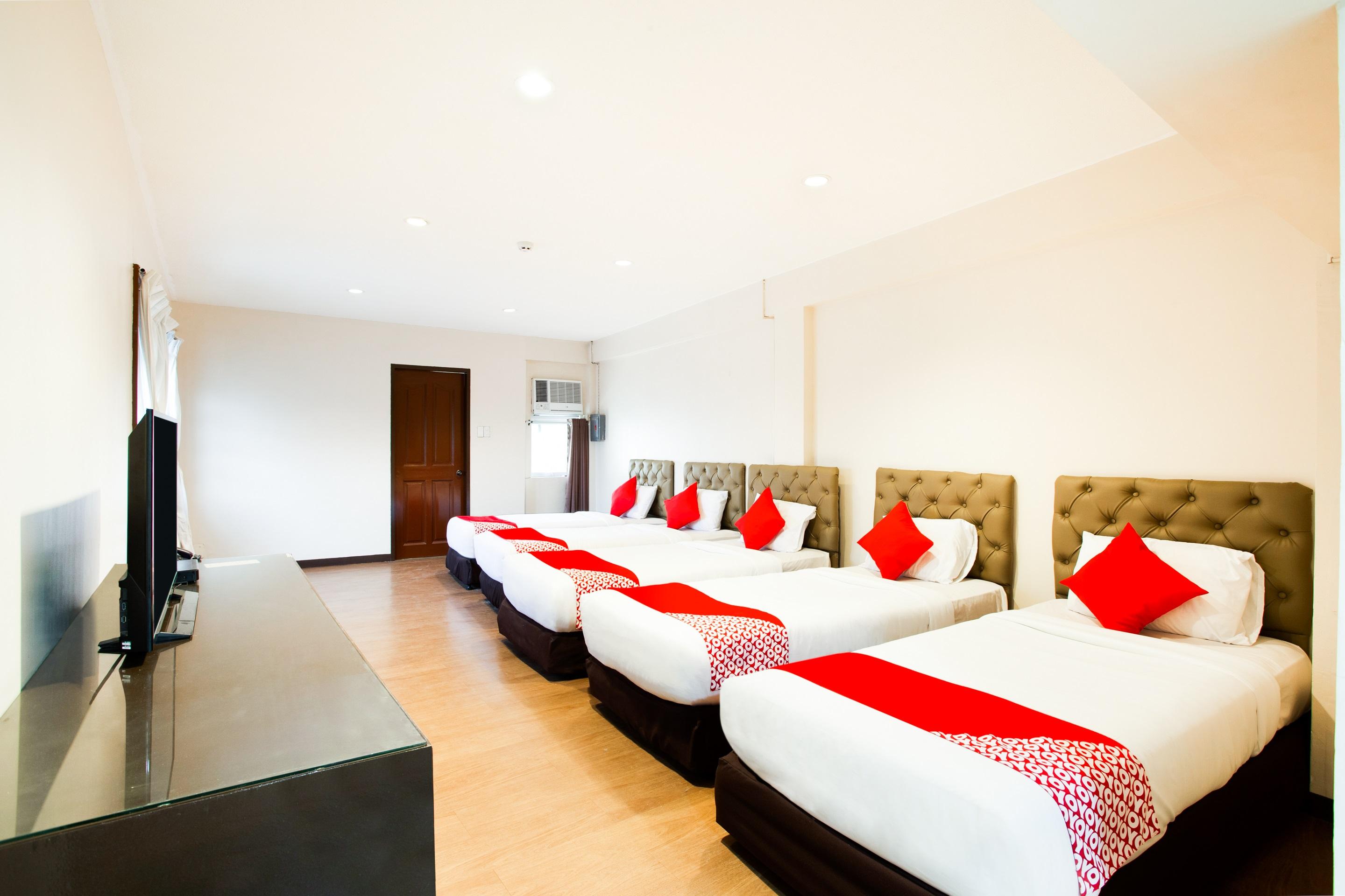 Oyo 414 Humberto'S Hotel Davao Екстер'єр фото