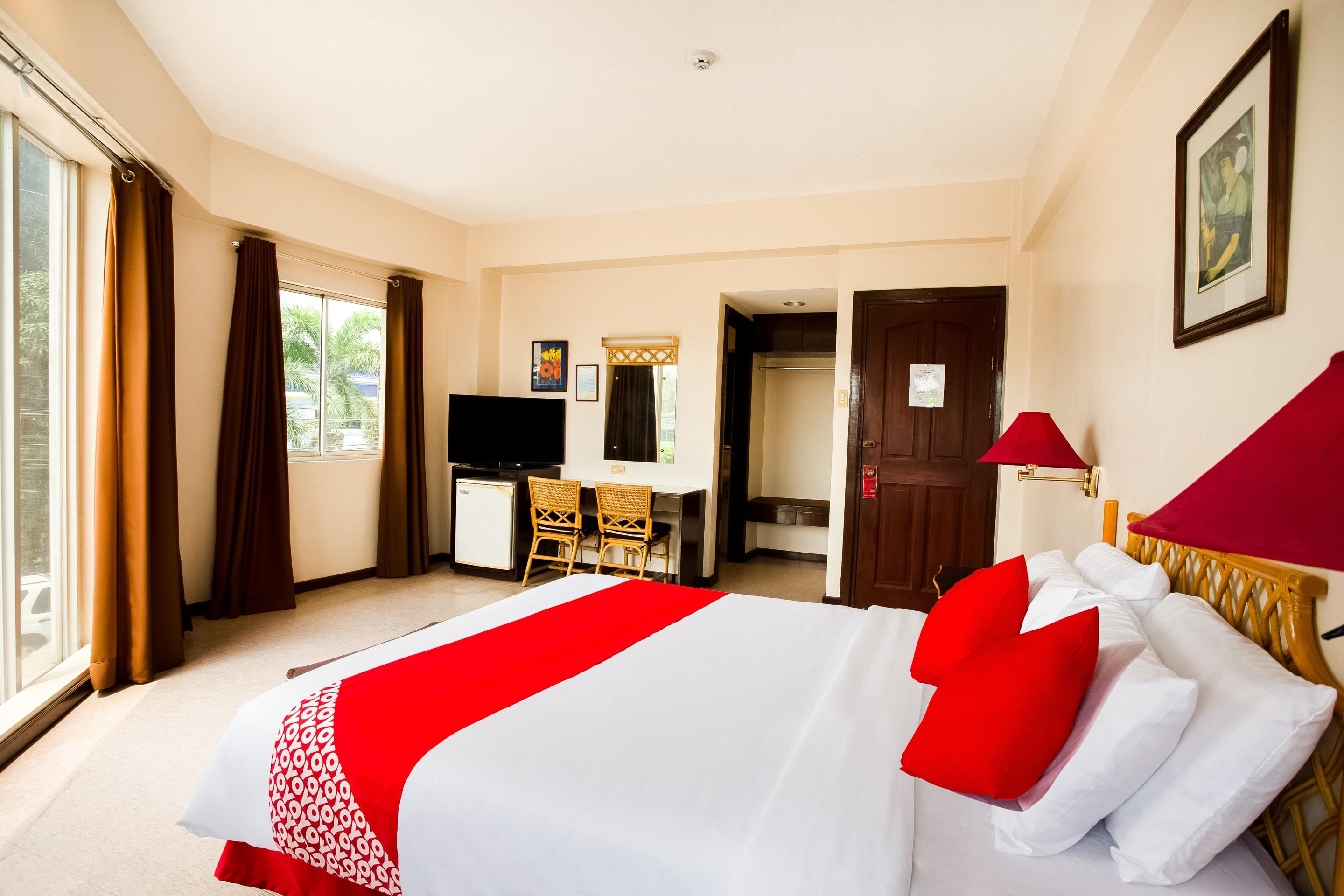 Oyo 414 Humberto'S Hotel Davao Екстер'єр фото