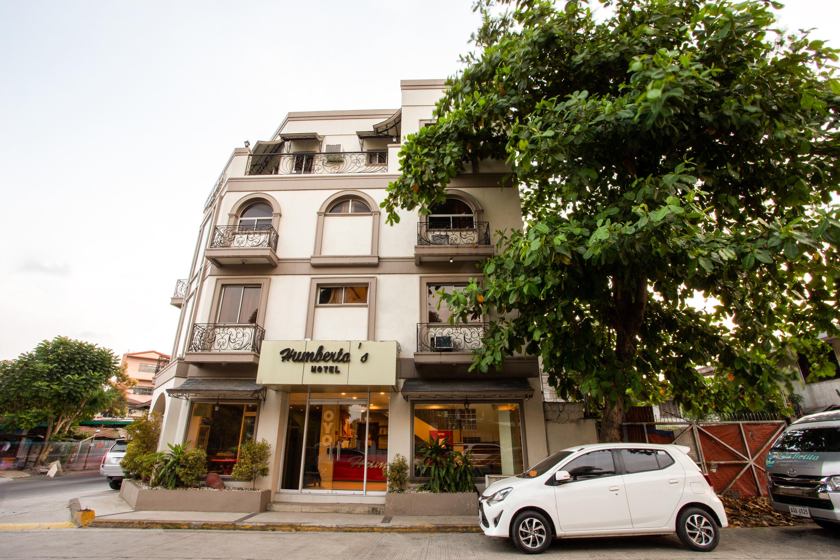 Oyo 414 Humberto'S Hotel Davao Екстер'єр фото