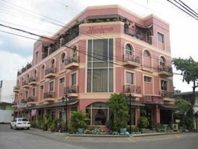 Oyo 414 Humberto'S Hotel Davao Екстер'єр фото