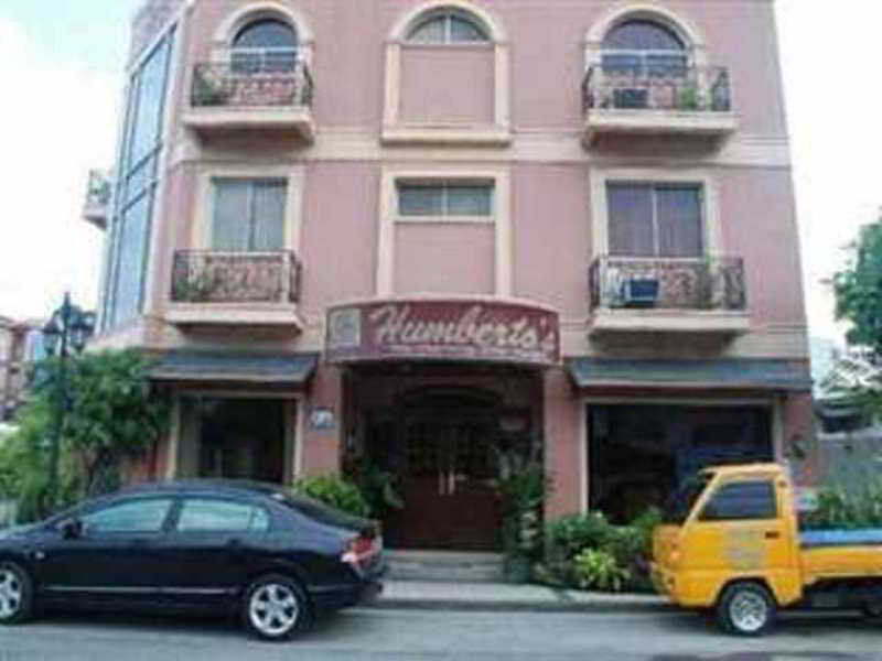 Oyo 414 Humberto'S Hotel Davao Екстер'єр фото